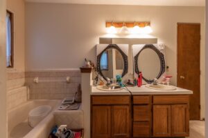 Larkwood Dewitt Kitchen Bathroom Remodel Pre Reno (8)